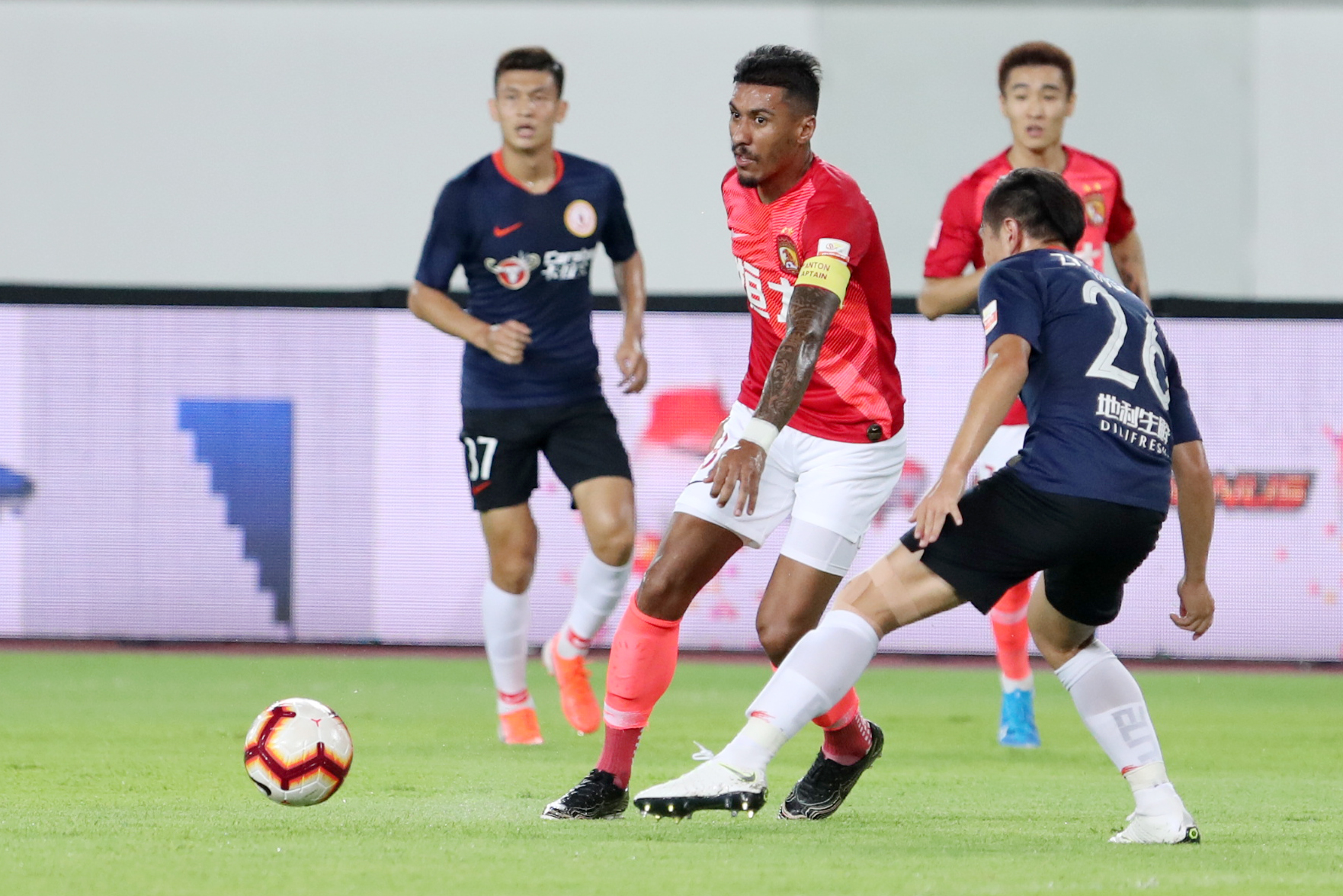 NG体育-上港客场1-0胜恒大，豪取八连胜